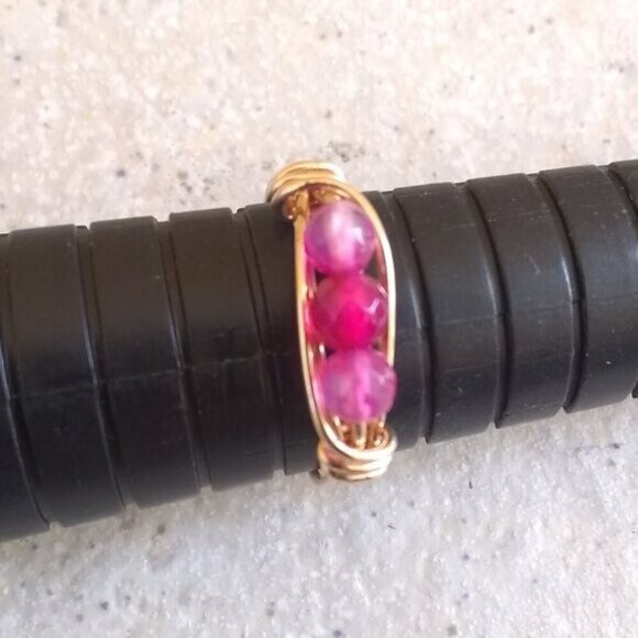 Sz 8.5 ~ Sexy & Slim Pink Agate Beaded Handmade Ring! Sturdy Every Day Wear! - Picture 6 of 9